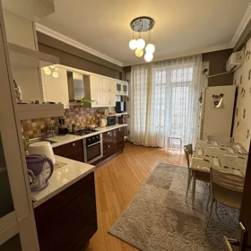 In Baku 105.0 m² apartment is for rent - Image 2