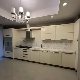 In Baku 300.0 m² apartment is for rent - Image 6