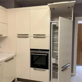 In Baku 300.0 m² apartment is for rent - Image 7