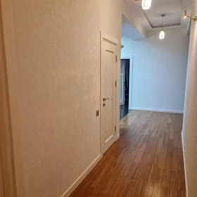 In Baku 180.0 m² apartment is for rent - Image 4