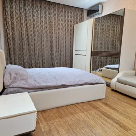 In Baku 180.0 m² apartment is for rent - Image 10