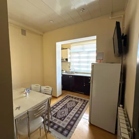 In Baku 70.0 m² apartment is for rent - Image 6