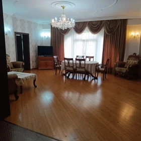 In Baku 120.0 m² apartment is for rent - Image 3