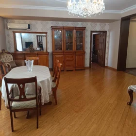 In Baku 120.0 m² apartment is for rent - Image 4