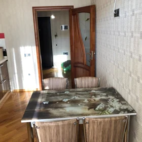 In Baku 75.0 m² apartment is for rent - Image 2