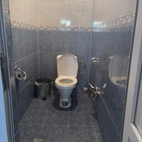 In Baku 300.0 m² house with 7.0 rooms is for sale - Image 7