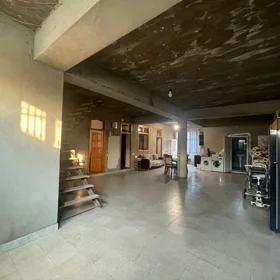In Baku 300.0 m² house with 7.0 rooms is for sale - Image 10