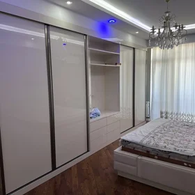 In Baku 136.0 m² apartment is for sale - Image 5
