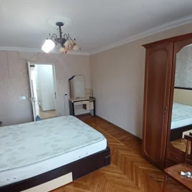 In Baku 150.0 m² apartment is for sale - Image 2