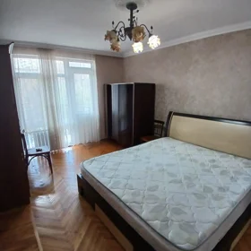 In Baku 150.0 m² apartment is for sale - Image 3
