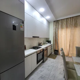 In nan 300.0 m² house with 6.0 rooms is for sale - Image 10
