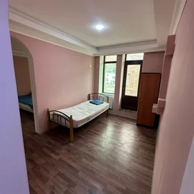 In Səbail rayonu 70.0 m² apartment is for rent - Image 2