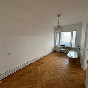 In Baku 98.0 m² apartment is for sale - Image 2
