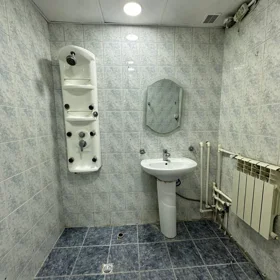 In Baku 98.0 m² apartment is for sale - Image 6