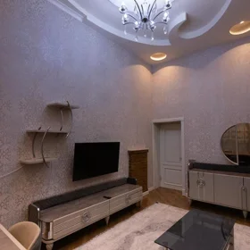 In Baku 80.0 m² apartment is for rent - Image 2