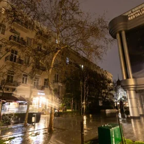 In Baku 80.0 m² apartment is for rent - Image 8