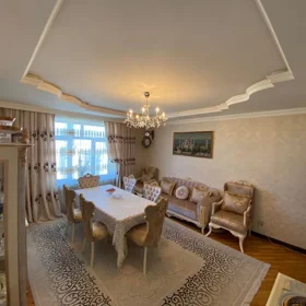 In Baku 135.0 m² apartment is for sale - Image 3
