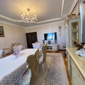 In Baku 135.0 m² apartment is for sale - Image 4