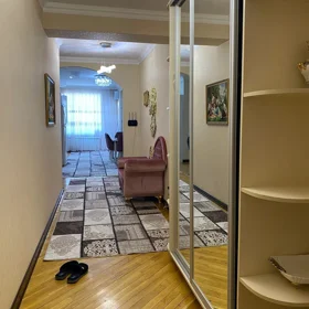 In Baku 135.0 m² apartment is for sale - Image 6