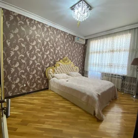 In Baku 135.0 m² apartment is for sale - Image 8