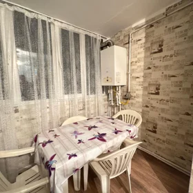 In Baku 60.0 m² apartment is for rent - Image 2