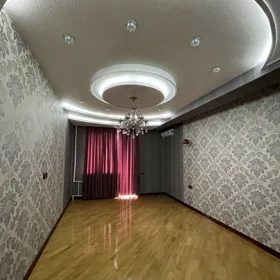In Baku 165.0 m² apartment is for sale - Image 2