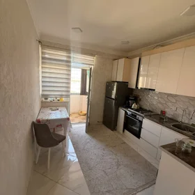 In Baku 90.0 m² apartment is for sale - Image 2