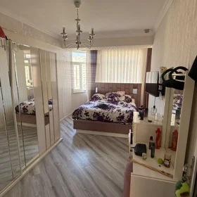 In Baku 90.0 m² apartment is for sale - Image 4