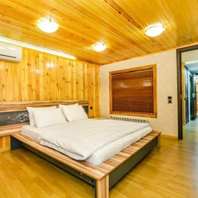 In Baku 90.0 m² apartment is for sale - Image 10