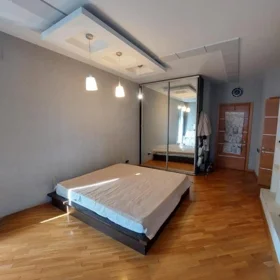 In Baku 117.0 m² apartment is for sale - Image 9
