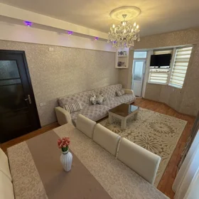 In Baku 70.0 m² apartment is for sale - Image 3