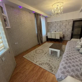 In Baku 70.0 m² apartment is for sale - Image 4