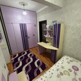 In Baku 70.0 m² apartment is for sale - Image 8