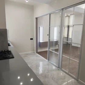 In Baku 692.0 m² apartment is for sale - Image 10