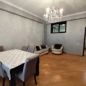 In Baku 70.0 m² apartment is for sale - Image 3
