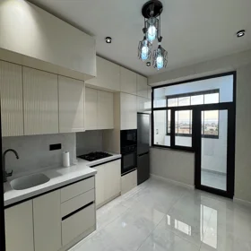 In Baku 80.0 m² apartment is for rent - Image 3