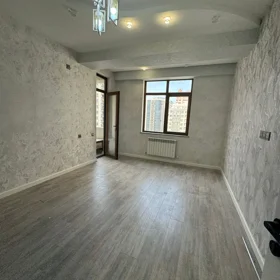 In Baku 173.0 m² apartment is for sale - Image 2