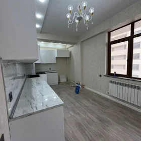 In Baku 173.0 m² apartment is for sale - Image 8