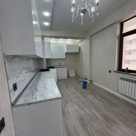 In Baku 173.0 m² apartment is for sale - Image 10