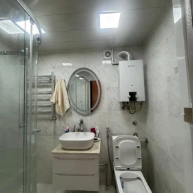 In Baku 70.0 m² apartment is for sale - Image 5