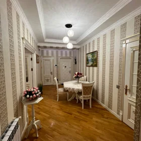 In Baku nan m² apartment is for sale - Image 2