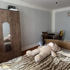 In Baku 90.0 m² apartment is for sale - Image 5