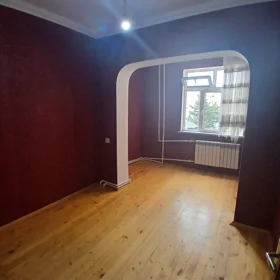 In Baku 42.0 m² apartment is for sale - Image 3