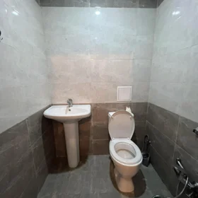 In Baku 95.0 m² apartment is for sale - Image 4