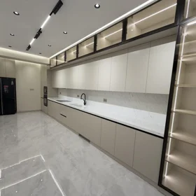 In Baku 186.0 m² apartment is for sale - Image 5