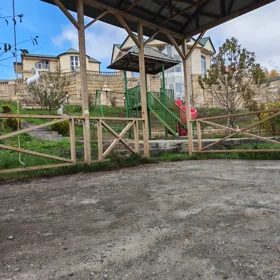 In nan 200.0 m² house with 7.0 rooms is for sale - Image 9