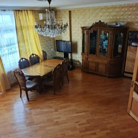 In Baku 70.0 m² apartment is for rent - Image 3