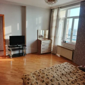 In Baku 70.0 m² apartment is for rent - Image 5