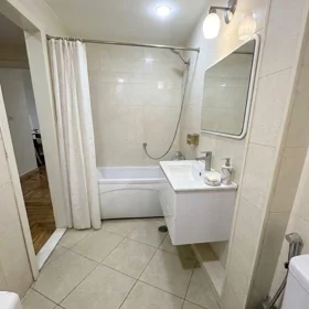 In Baku 85.0 m² apartment is for sale - Image 5