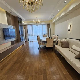 In Baku 125.0 m² apartment is for sale - Image 3